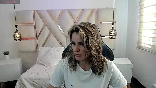 tammyandradee from StripChat is Freechat