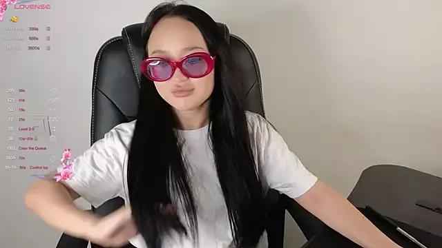 tatessiexx from StripChat is Freechat