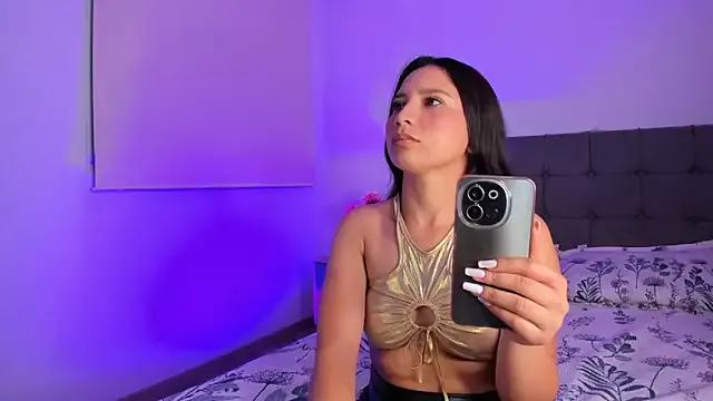tati_santos from StripChat is Freechat