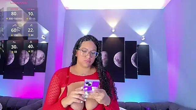 tatii_moon from StripChat