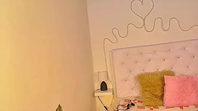 tatixxxvega from StripChat is Freechat