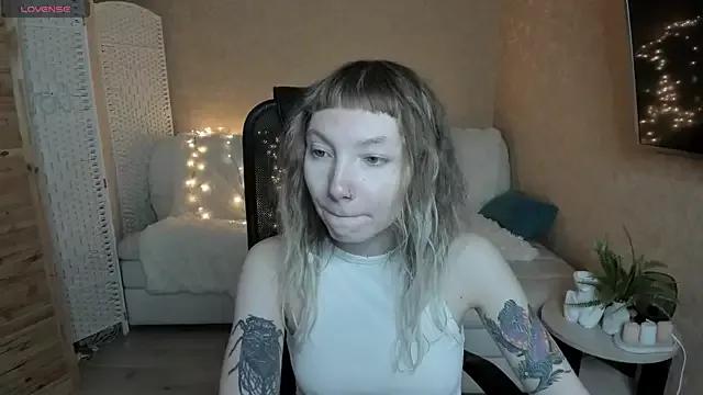 tattoo_art_baby from StripChat