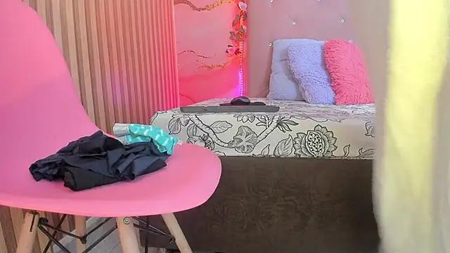 Girls: try live performances with matured performers, from dancing to quirks, in a variety of beautiful sex cams.