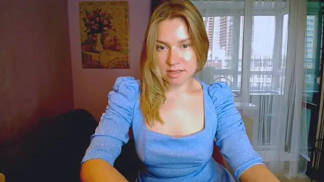 TaylorBre from StripChat is Freechat