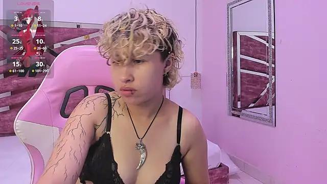 Girls: try live performances with matured performers, from dancing to quirks, in a variety of beautiful sex cams.