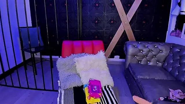 TeennNaugthy18 from StripChat