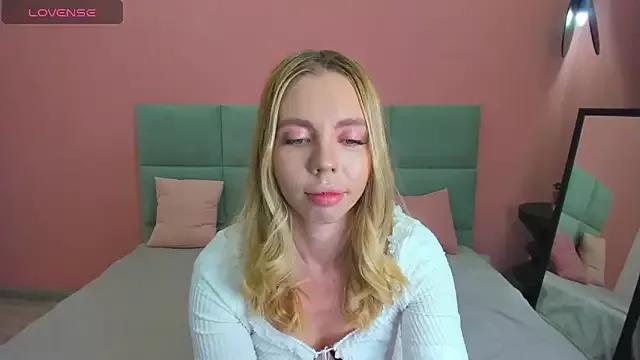 TessaAdorable from StripChat