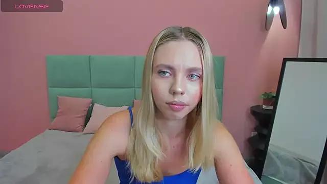 TessaAdorable from StripChat