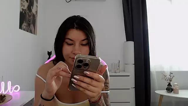 Thatgirl___ from StripChat