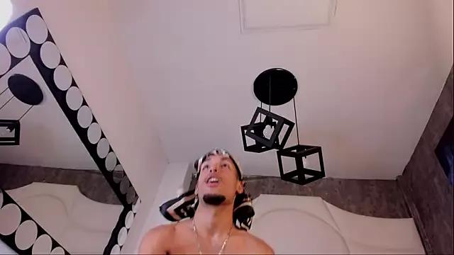 Thiagoferreti webcams show profile image 