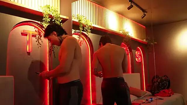Girls: try live performances with matured performers, from dancing to quirks, in a variety of beautiful sex cams.