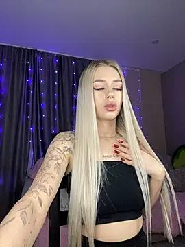 Tiffany_Kissss from StripChat