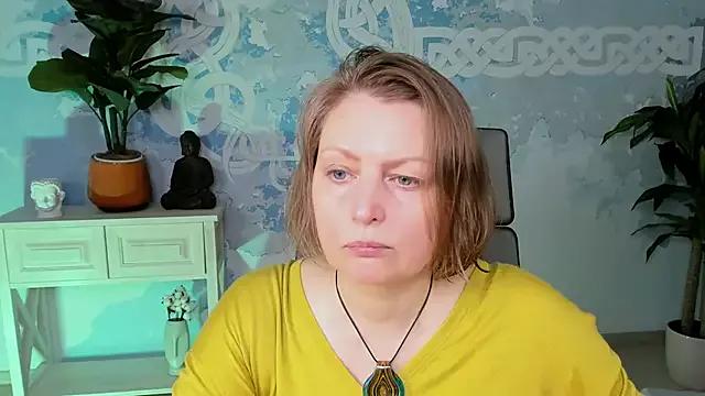 TiffanyBrauny from StripChat is Freechat