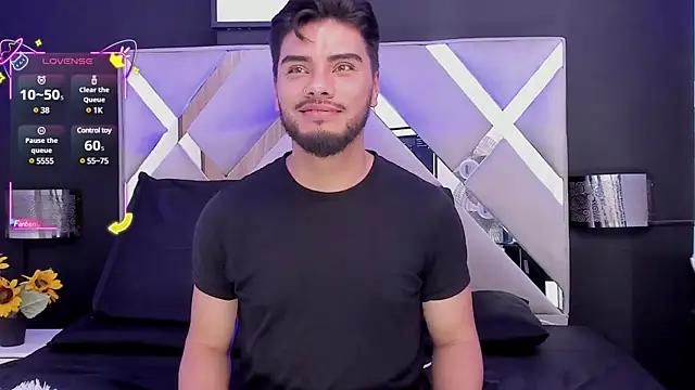 Tommidubois from StripChat