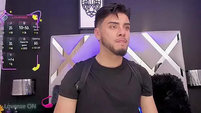 Tommidubois from StripChat