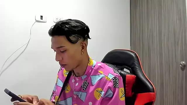 TommyGun_22 from StripChat