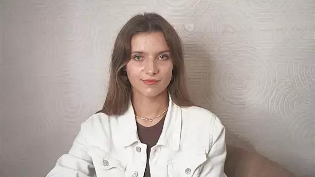 TonaBrunick from StripChat is Freechat