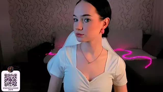 Toolaniaa from StripChat is Freechat