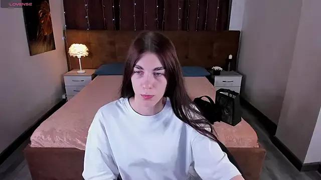 toooyour from StripChat