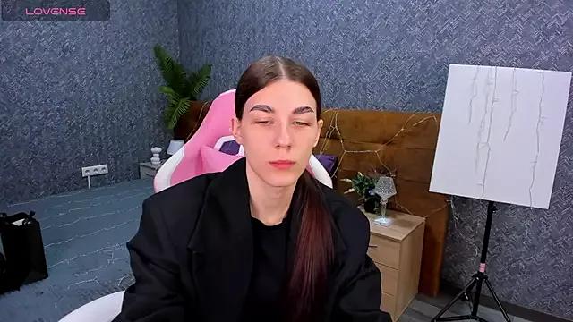toooyour from StripChat