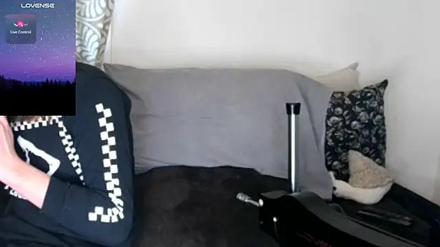 TsSnailGirl69 from StripChat