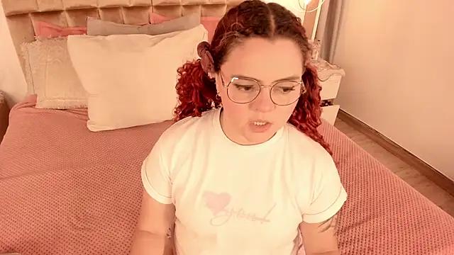 Twwiiggy from StripChat