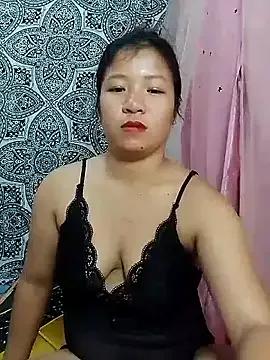 urnaughty_belle from StripChat is Freechat