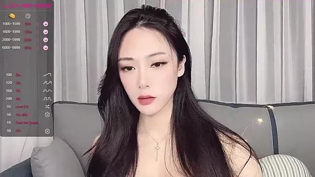 uuxiaocai from StripChat