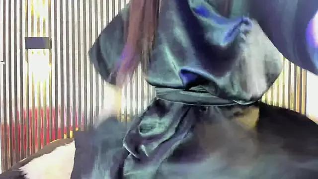 ValeMillan_ from StripChat is Freechat