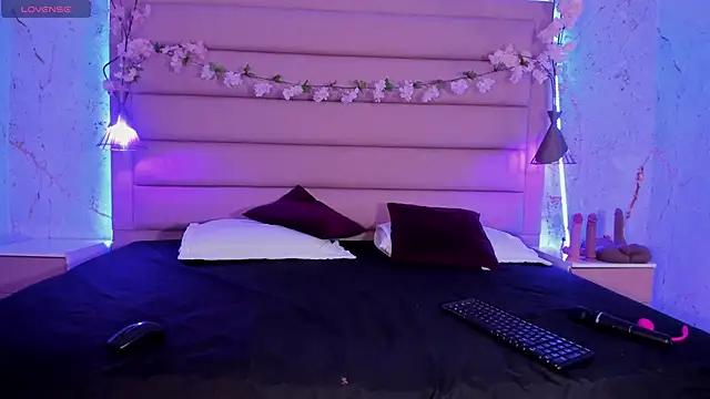 Girls: try live performances with matured performers, from dancing to quirks, in a variety of beautiful sex cams.