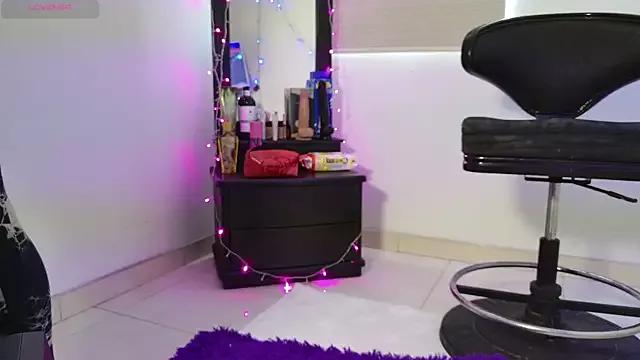 vanesa_xxxhot from StripChat is Freechat