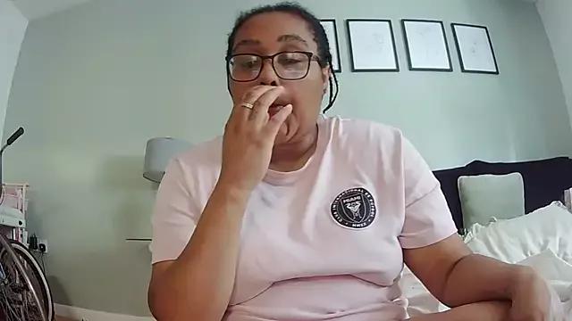 vanilla_chocolate23 from StripChat is Freechat