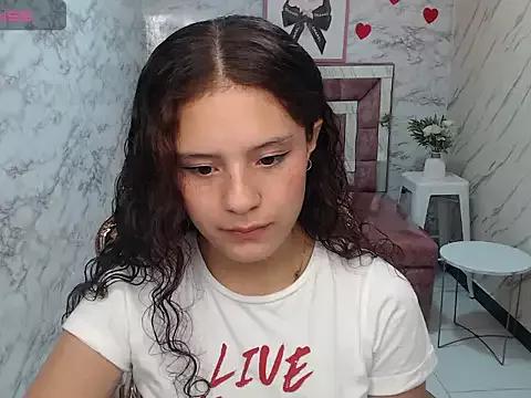 Velvet_Moon_V from StripChat