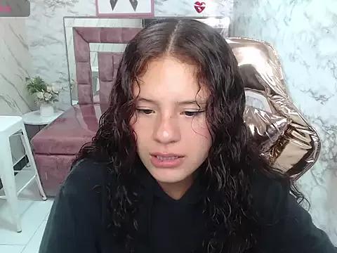 Velvet_Moon_V from StripChat
