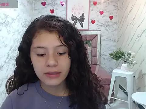 Velvet_Moon_V from StripChat