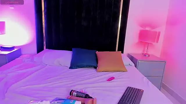 VelvetBrown_ from StripChat