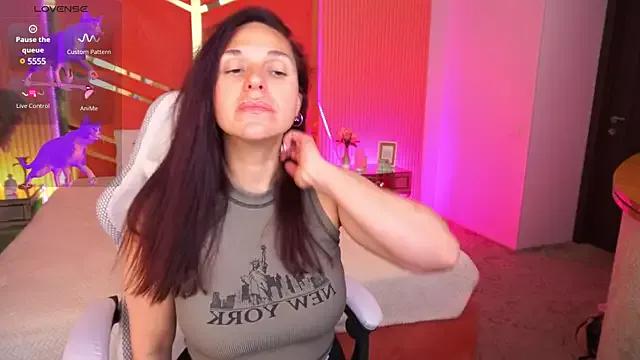 VelvetSkyy from StripChat