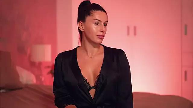 VelvettAngel from StripChat