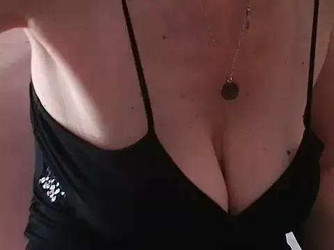 VeneRed from StripChat