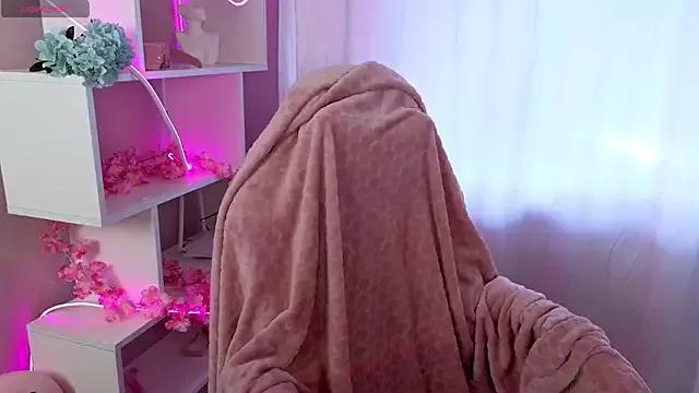 Viivi_Bloom from StripChat is Freechat
