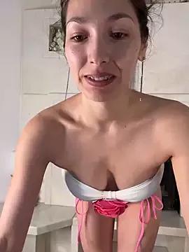 Photos of Viktoria_Grand from StripChat is Freechat