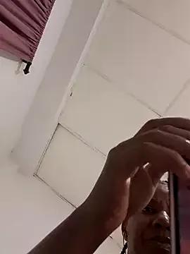 VikysDavis from StripChat is Freechat