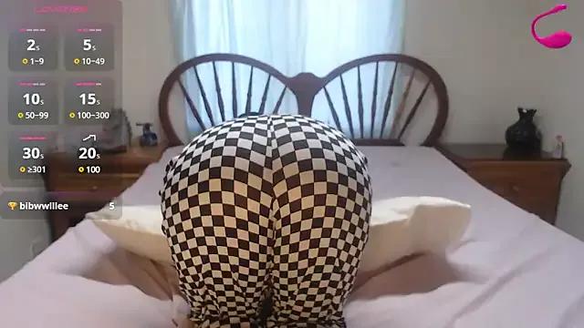 violeta_37 from StripChat is Freechat