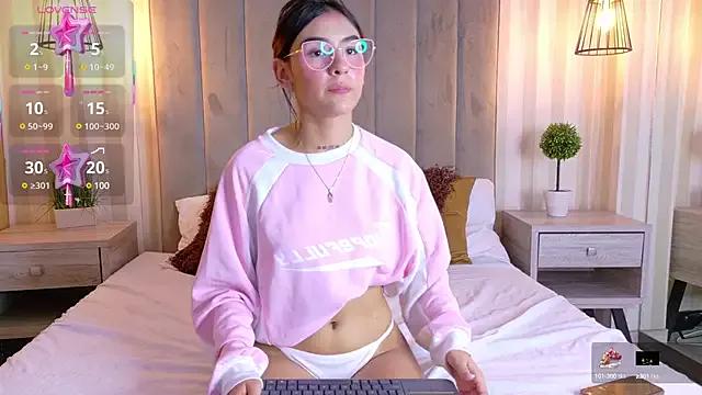 VioletBlaze webcams show profile image 