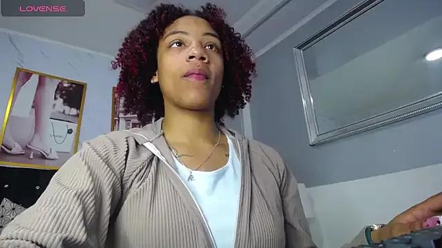 Violeth_b from StripChat is Freechat