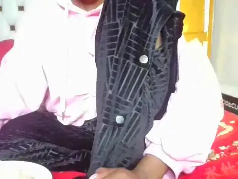 Violetss from StripChat is Freechat