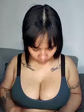 violettaa_millerss from StripChat is Freechat