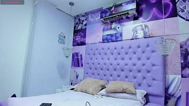 Vivi_prinncess from StripChat
