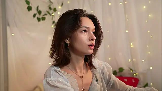 VivianLy_ from StripChat