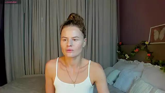 Wanda_Gomez from StripChat is Freechat